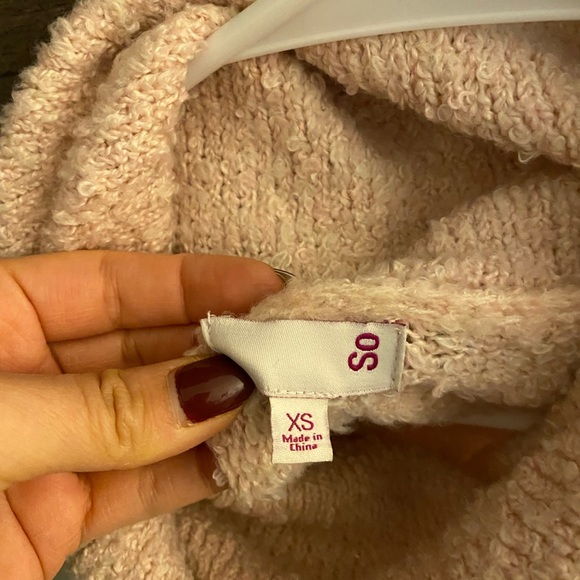 Pink sweater - Picture 2 of 2